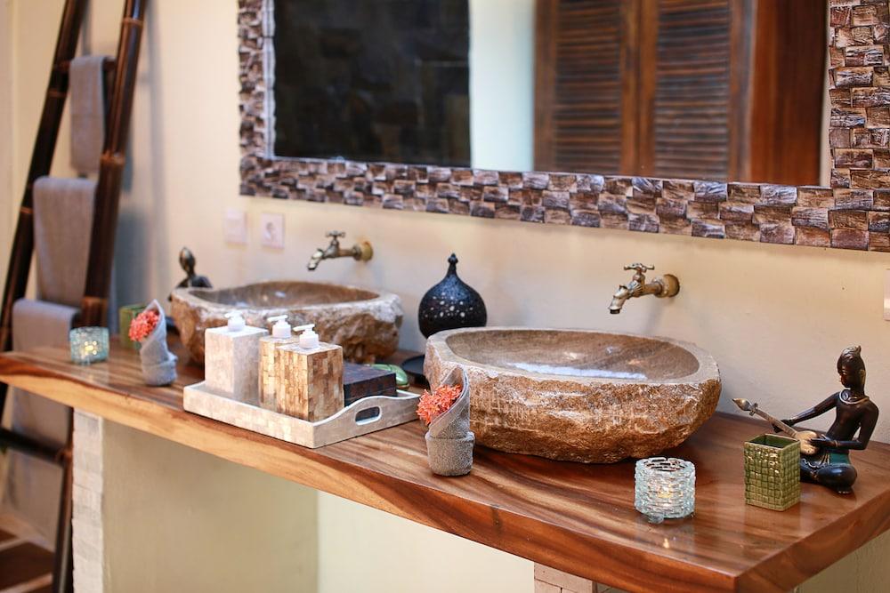 Uluwatu Lumbung Cottages エクステリア 写真